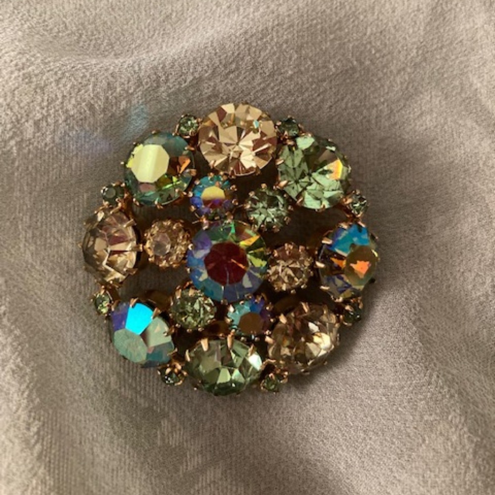 Vintage KARU Rhinestone Brooch